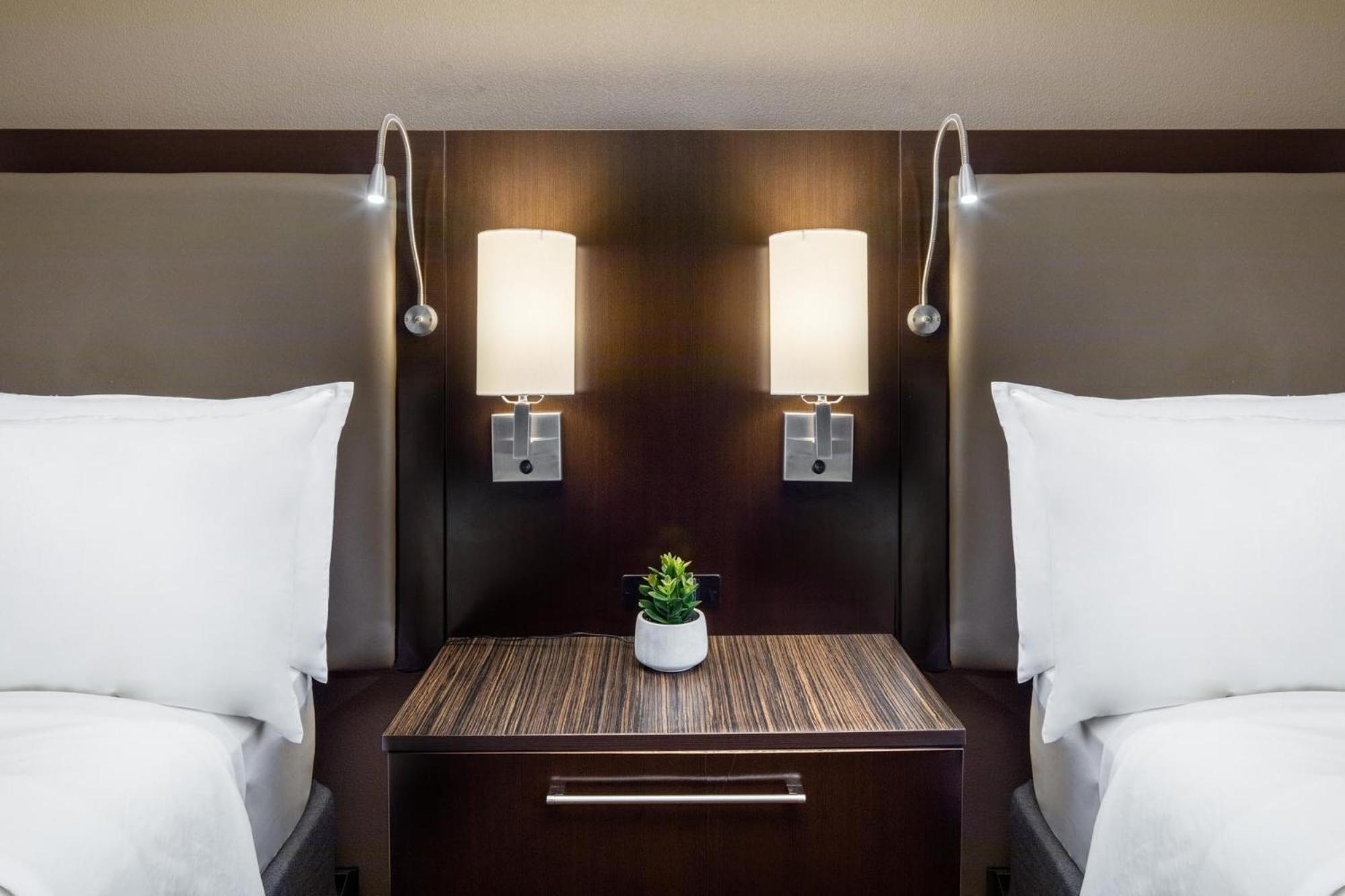 Holiday Inn And Suites Phoenix Airport North By Ihg Kültér fotó
