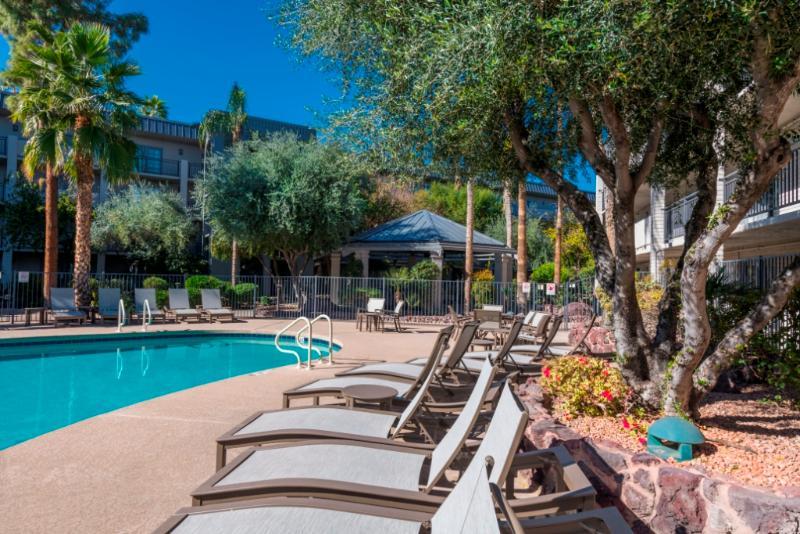 Holiday Inn And Suites Phoenix Airport North By Ihg Kültér fotó